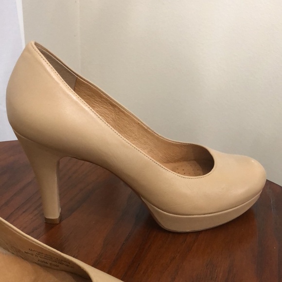 Nurture Tan heels. - Picture 6 of 15